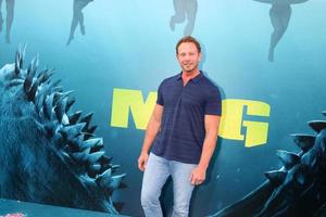 los angeles - 6 augusti ian ziering på the meg-premiären på tcl chinese theatre imax den 6 augusti 2018 i los angeles, ca foto