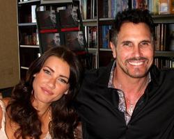 los angeles, 8 jul - jacqueline macinnes wood, don diamont på William j. bell biography boksignering på barnes and noble den 8 juli 2012 i costa mesa, ca foto