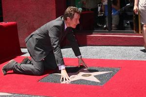 los angeles, 16 juli - Bryan Cranston på Hollywood Walk of Fame stjärnceremoni för Bryan Cranston på Redbury Hotel den 16 juli 2013 i Los Angeles, ca. foto