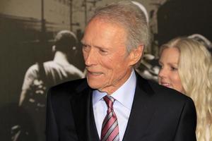 los angeles, 5 feb - clint eastwood på världspremiären 15 17 till paris i warner brothers studio den 5 februari 2018 i burbank, ca. foto