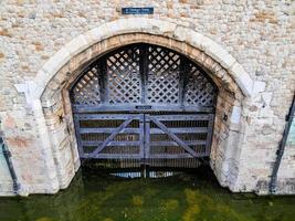 hdr traitors gate vid tower of london foto