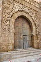 porten till kasbah av udayas i rabat, marocko foto