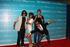 los angeles, 19 aug - blake michael, hayley kiyoko, adam hicks, chris brochu på d23 expo 2011 på Anaheim Convention Center den 19 augusti 2011 i Anaheim, ca. foto