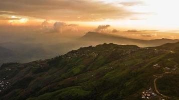 landskap av berg, i thailand foto