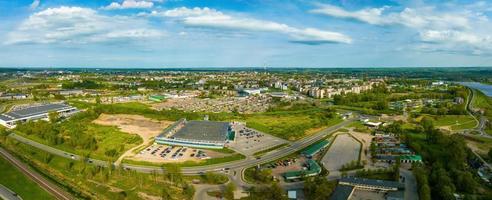 vacker panoramautsikt från luften över daugavpils stad foto