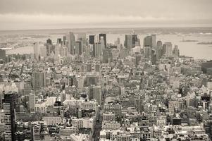 new york city manhattan downtown skyline svart och vitt foto