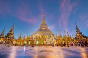 shwedagon pagod i yangon city, myanmar foto