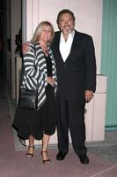 los angeles, sep 28 - joe mascolo, fru patricia schultz anländer för att fira 45 år av dagar av våra liv på Academy of television arts and sciences den 28 september 2010 i nr. hollywood, ca foto