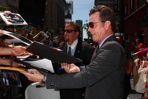 los angeles, 16 juli - Bryan Cranston på Hollywood Walk of Fame stjärnceremoni för Bryan Cranston på Redbury Hotel den 16 juli 2013 i Los Angeles, ca. foto