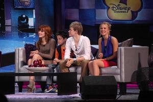 los angeles, 21 aug - bella thorne, davis cleveland, kenton duty, caroline sunshine på d23 expo 2011 på anaheim kongresscenter den 21 augusti 2011 i anaheim, ca. foto