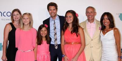 los angeles, 24 juni - Drew Seeley vid den 5:e årliga törstgalan på beverly hilton hotel den 24 juni 2014 i beverly hills, ca. foto