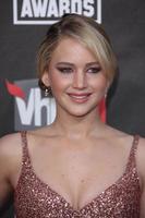 los angeles, 14 jan - jennifer lawrence anländer till det 16:e årliga critics choice movie awards på hollywood palladium den 14 januari 2011 i los angeles, ca. foto