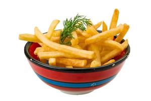 pommes frites på vit bakgrund foto