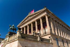 alte nationalgalerie på museumsinsel i berlin, tyskland foto