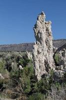 surrealistiskt landskap av mono lake, Kalifornien foto