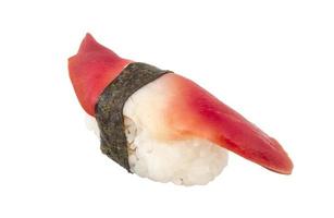 hokkigai blötdjur sushi på vit bakgrund foto