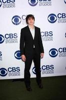 los angeles, 19 maj - joel courtney på cbs summer soiree på london hotel den 19 maj 2014 i west hollywood, ca. foto