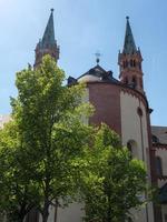 staden wuerzburg vid floden main foto