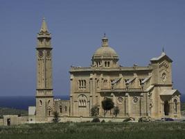 ön Gozo vid Medelhavet foto