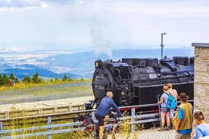 brocken Niedersachsen Tyskland 2013 brockenbahn lokomotiv järnvägståg på brocken bergstoppen harz tyskland. foto