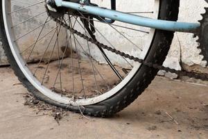 gamla cykelhjul foto