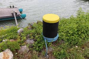 fullflödande Donau i den österrikiska huvudstaden Wien foto