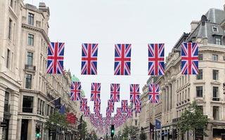 london i Storbritannien i juni 2022. utsikt över regentsgatan under platinajubileumsfirandet foto