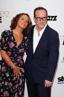 los angeles, 22 maj - jennifer grey, clark gregg på trust me specialvisning på egyptisk teater den 22 maj 2014 i los angeles, ca. foto