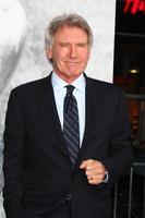 los angeles, 9 april - Harrison ford anländer till premiären 42 på kinesiska teatern den 9 april 2013 i los angeles, ca. foto