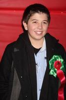 los angeles, 28 nov - Bradley Steven Perry anländer till 2010 års hollywood julparad på Hollywood boulevard den 28 november 2010 i los angeles, ca. foto