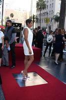 los angeles, nov 13 - jennifer hudson på jennifer hudson hollywood walk of fame stjärnceremoni på w hollywood hotel den 13 november 2013 i los angeles, ca. foto