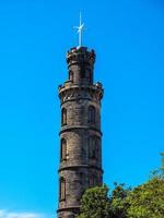 hdr nelson monument på calton hill i edinburgh foto