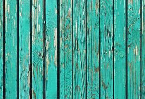 gamla shabby träplankor med knäckt färg, retro bakgrund foto