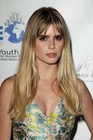 los angeles, sep 21 - carlson young på the Human Rights Hero Awards på beso den 21 september 2015 i los angeles, ca foto