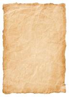 gammalt pergamentpappersark vintage åldras eller textur isolerad på vit bakgrund foto