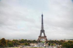 paris stadsbild med eiffeltornet foto
