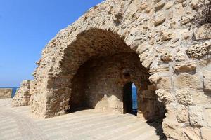 22. 09. 2018. staden acre är en gammal fästning och hamn vid Medelhavet i norra Israel. foto