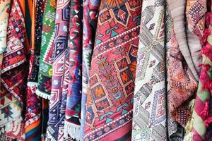 turkiska traditionella mattor i goreme, nevsehir, kalkon foto