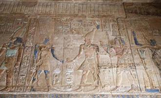 hieroglyfer i Karnaktemplet, Luxor, Egypten foto