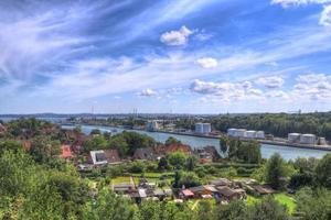 olika vyer vid och från den stora kielkanalbron i norra Tyskland foto