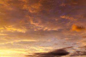 storslagen majestätisk molnig himmel foto