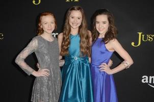 vlos angeles, 14 jan - abby donnelley, olivia sanabia, aubrey miller på just add magic amazon premiärvisning på arclight hollywood teatrar den 14 januari 2016 i los angeles, ca. foto