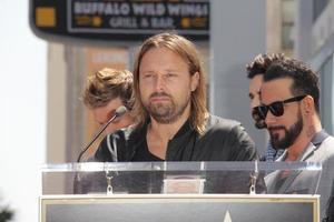 los angeles, 22 april - max martin vid ceremonin för backstreet boys-stjärnan på walk of fame på hollywood walk of fame den 22 april 2013 i los angeles, ca. foto