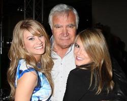 los angeles, 6 maj - kim matula, john mccook, linsey godfrey på the bold and beautiful firar emmy-nomineringar på cbs television city den 6 maj 2014 i los angeles, ca. foto