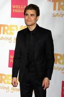 los angeles, 7 december - paul wesley på trevorlive la på hollywood palladium den 7 december 2014 i los angeles, ca. foto