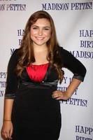 los angeles, 31 juli - julianna rose anländer till 13-årsfesten för madison pettis i eden den 31 juli 2011 i los angeles, ca. foto