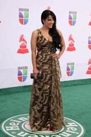 los angeles, 10 nov - evelyn herrera anländer till den 12:e årliga latin grammy awards på mandalay bay den 10 november 2011 i las vegas, nv foto