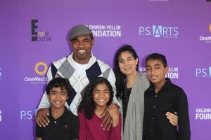 los angeles, 15 nov - jason george, familj på express yourself 2015 presenterad av ps arts at the barker hanger den 15 november 2015 i santa monica, ca foto