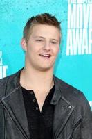 los angeles, 3 juni - alexander ludwig anländer till 2012 års mtv movie Awards på Gibson ampitheater den 3 juni 2012 i los angeles, ca. foto