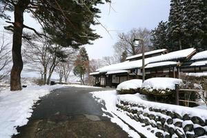 japanskt hus med snö foto